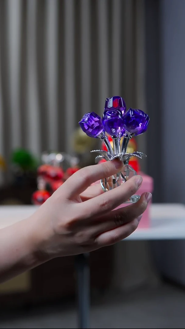 藤金沃水晶琉璃摆件     玫瑰