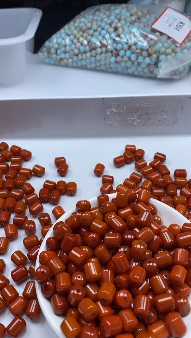 未镶嵌颈饰蜜蜡 w2445二代老红蜡管珠11*9,mm*15