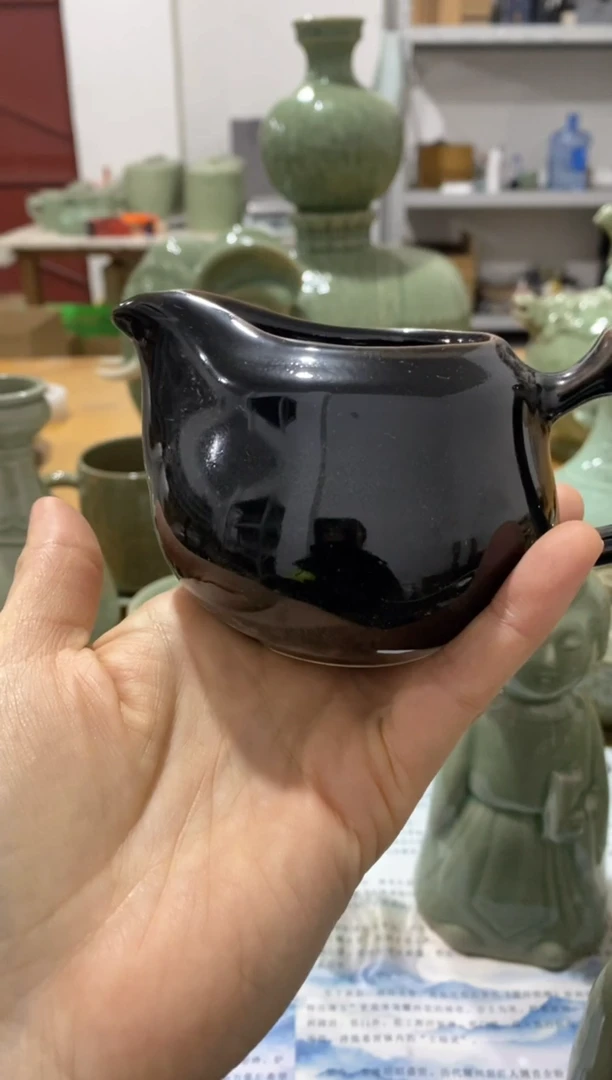 【闪购商品】011826 黑金釉公道 一只微瑕