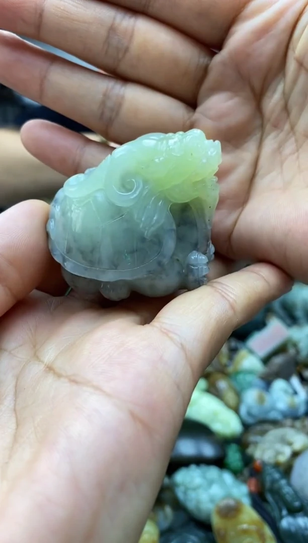 和田玉未镶嵌把件1