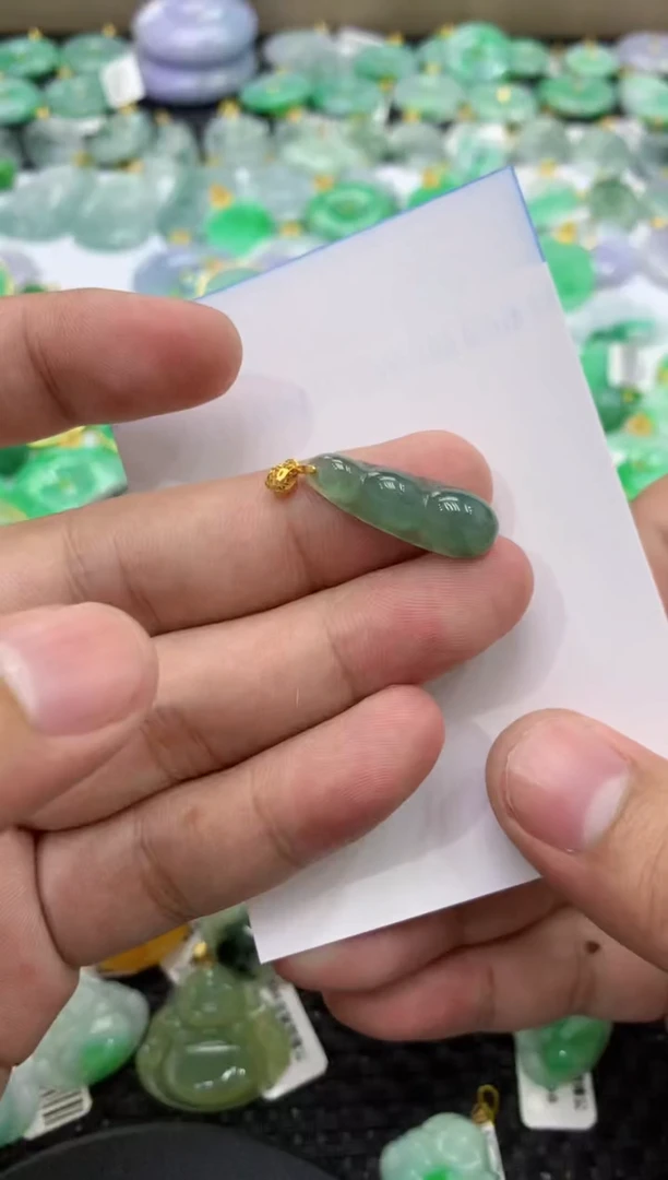 颈饰未镶嵌翡翠天然缅甸翡翠a货