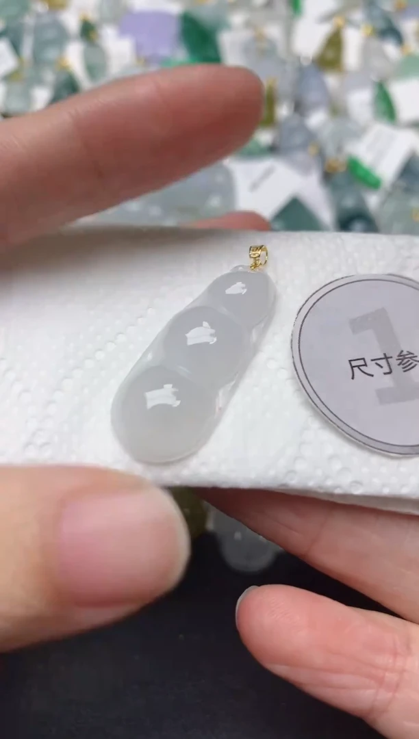 颈饰18K金镶嵌翡翠天然缅甸A货翡翠