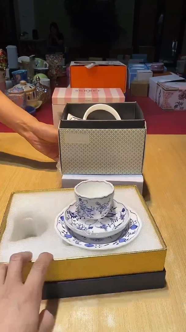 瓷片生活的本意是开心啊@@1