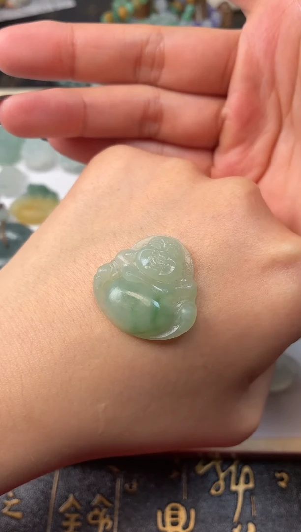 未镶嵌定制翡翠冰绿一刀切佛公