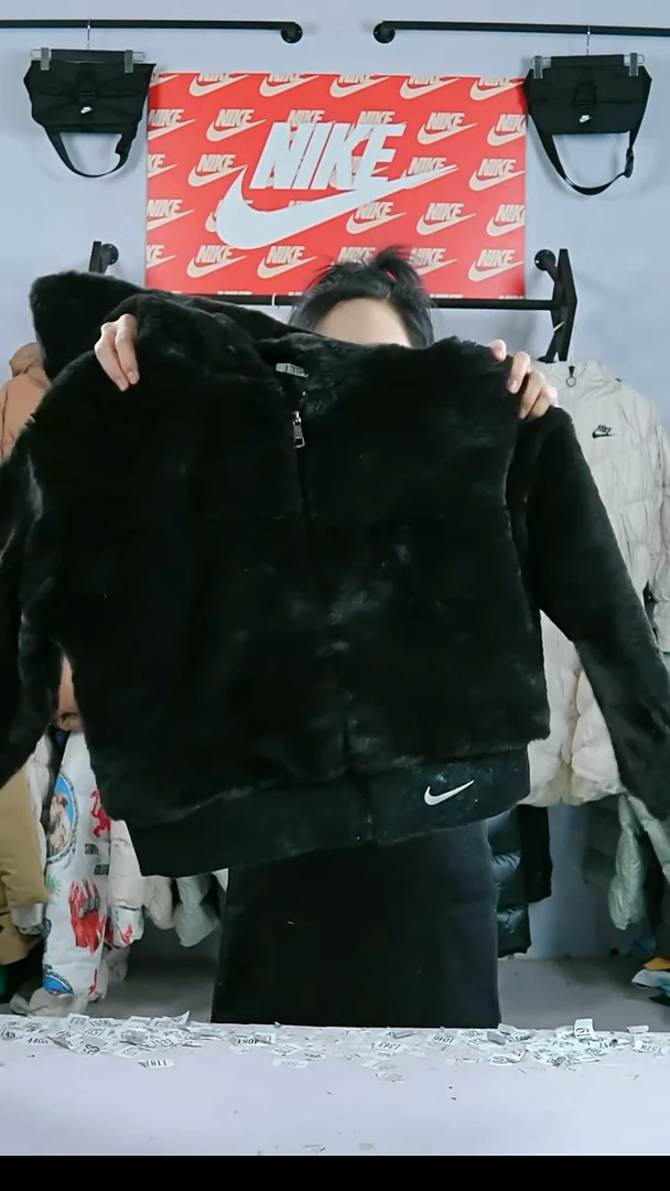 383闪购编码运动衣以直播间过款为准尺码L