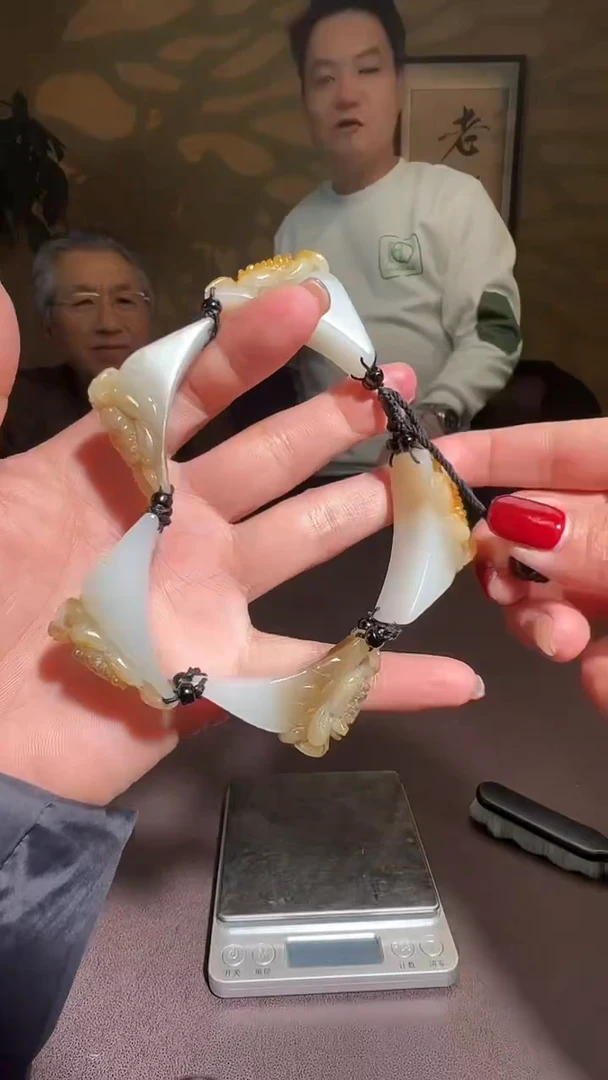 未镶嵌和田玉挂件025和田玉挂件多样性发一