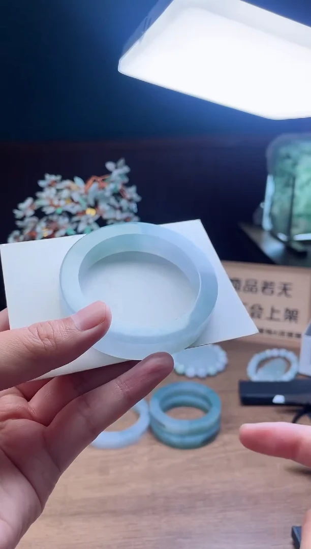 【闪购商品】定制翡翠手镯未镶嵌定制