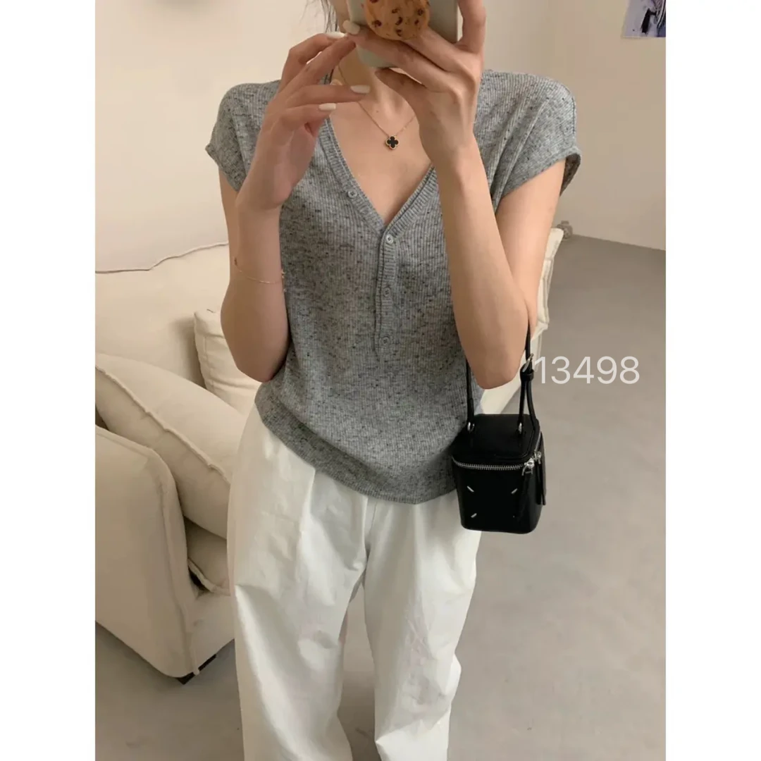 13498（部分无水洗唛，介意慎拍）SANFAN新款净版鸡心领小飞袖