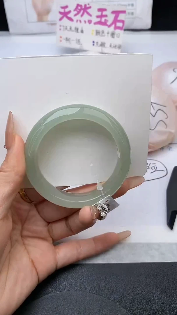未镶嵌手镯石英质玉w81-DB53+