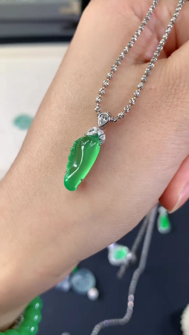 翡翠18K金镶嵌吊坠(不含链)A373|16800