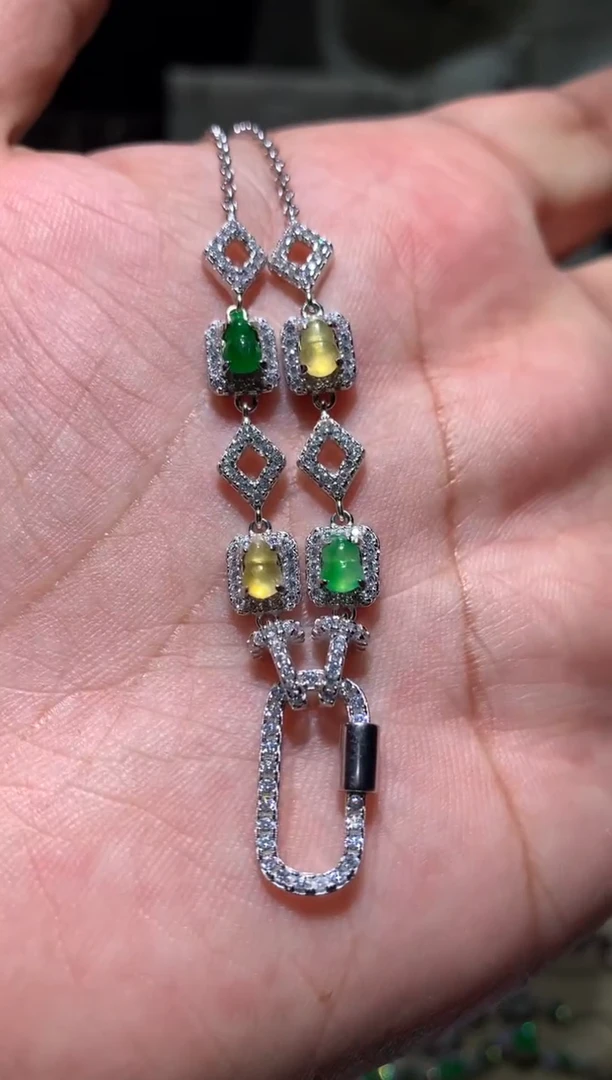 银S925镶嵌翡翠耳饰项链1