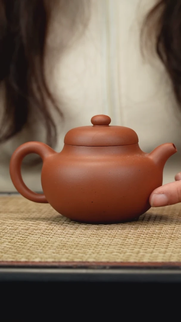 【闪购商品】紫砂茶壶生砂朱泥柿园210cc