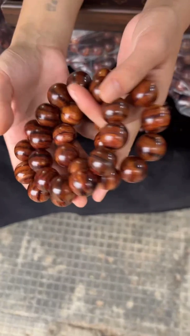 黄花梨/降香黄檀A015虎皮纹2.0圆珠手串128多样性发一