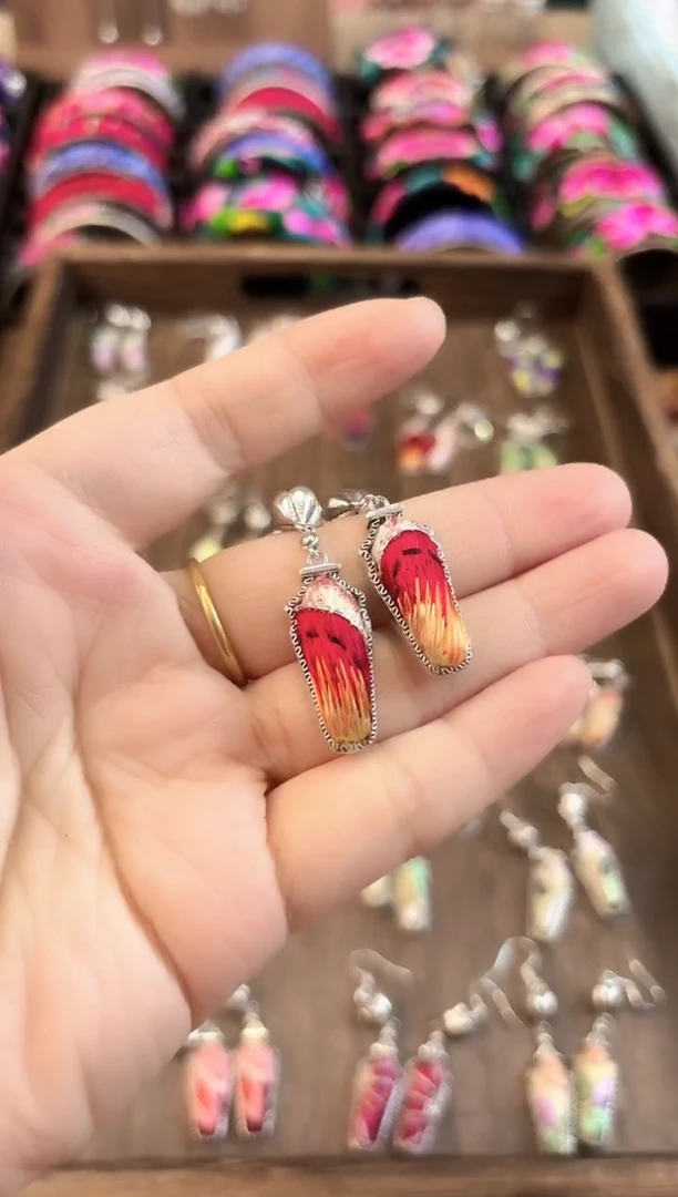 织绣水*猪艺枝独绣老绣饰品19