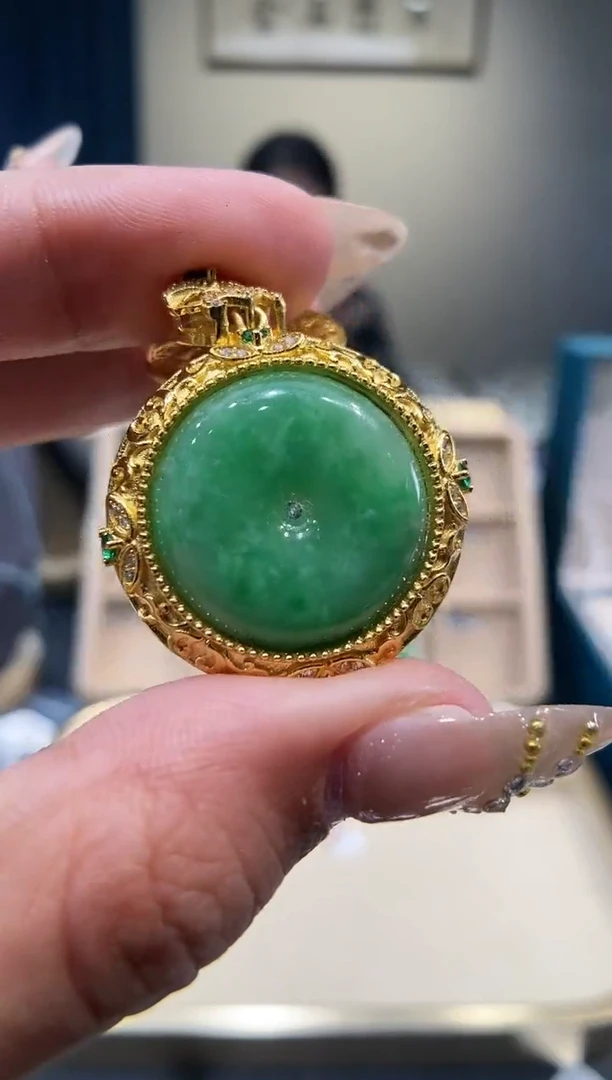 【闪购商品】翡翠吊坠(不含链)银S925镶嵌平安扣