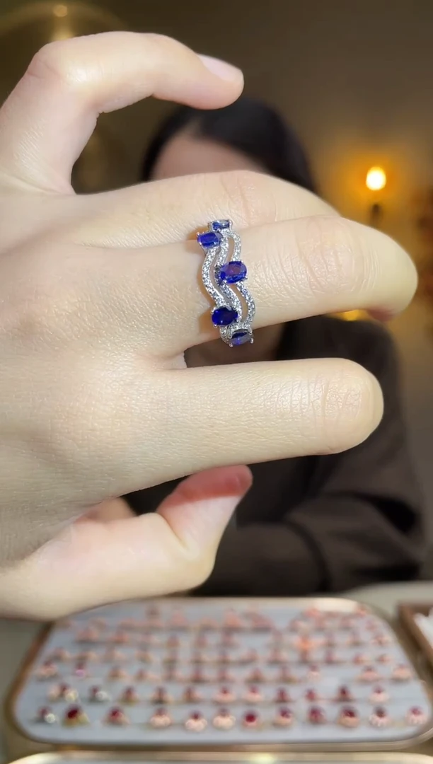 手饰蓝宝石银S925镶嵌手饰