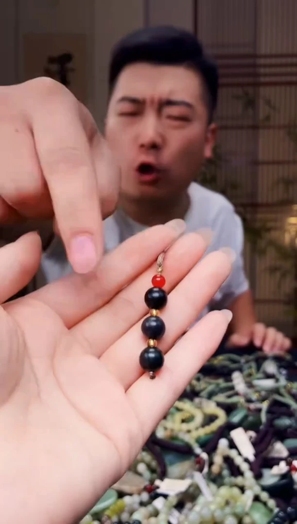颈饰未镶嵌和田玉多样性发货，拍一发一