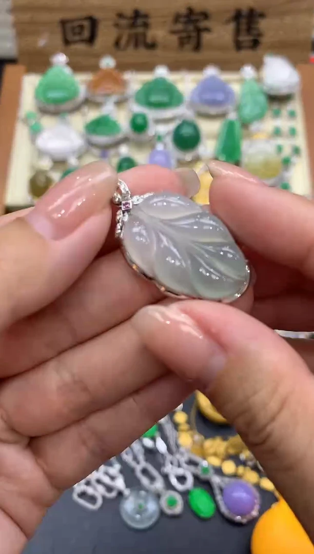 【闪购商品】翡翠颈饰18K金镶嵌281-中国好珍宝