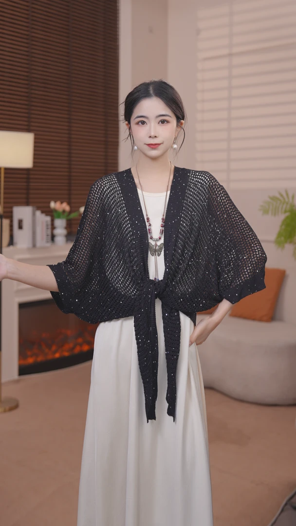 夏季2025新款闪亮镂空针织披肩时尚休闲薄款防晒外搭开衫女士披肩