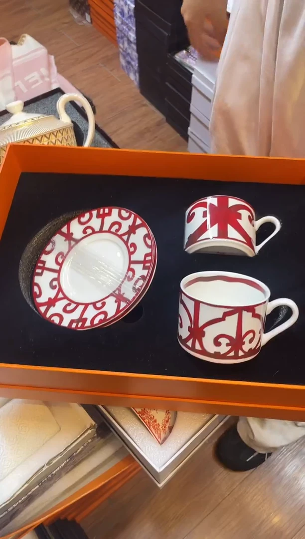 杯鸿辉家品牌瓷器，京东包邮！