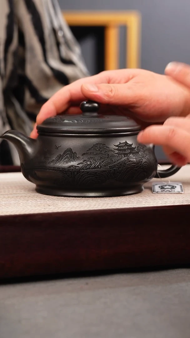 茶壶紫砂石黄 明炉 刻绘