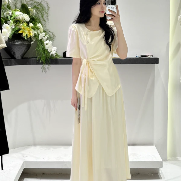 【YI家服饰】长裙温柔女装设计师休闲风泡泡袖夏季轻奢时尚套装8902