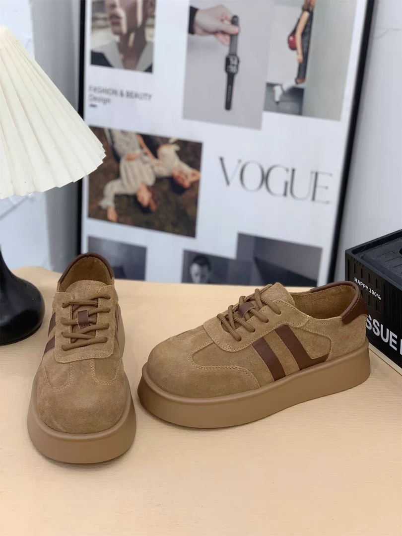 803-2韩版厚磨砂时尚阿甘德训休闲鞋