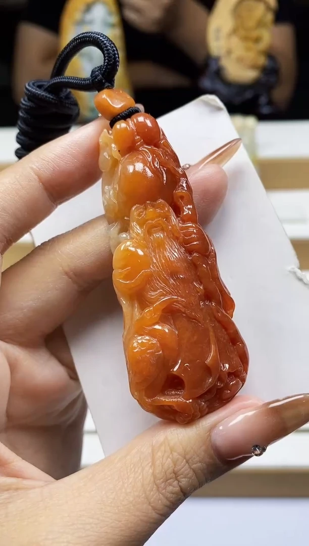 颈饰未镶嵌翡翠1