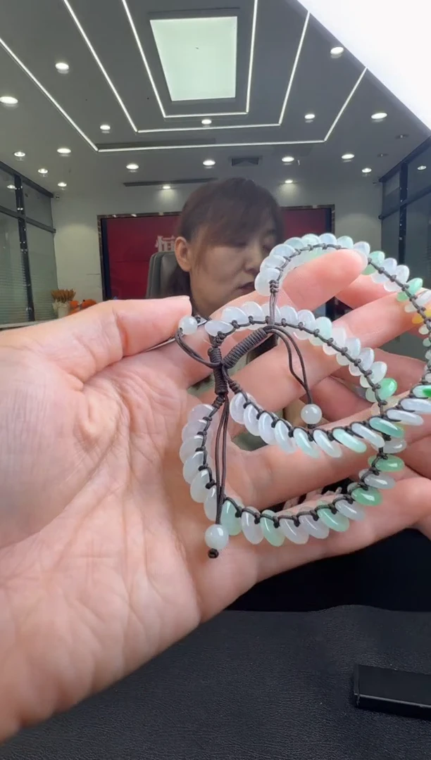 翡翠未镶嵌颈饰手链（多样性发一）