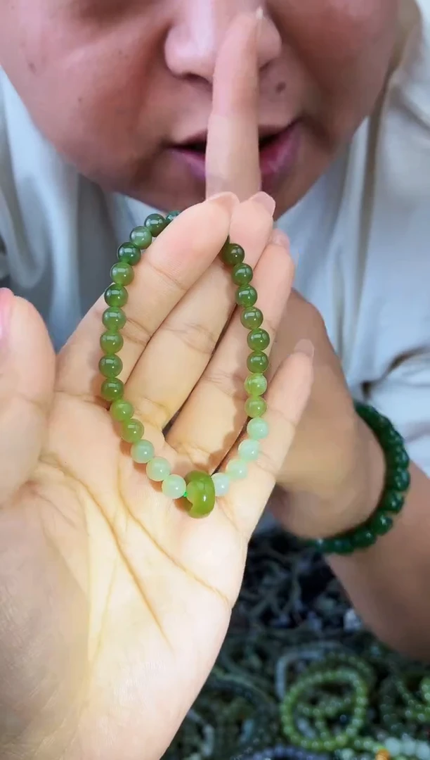 和田玉未镶嵌挂件拍一发一多样性发货