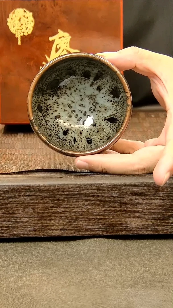 茶盏83=。。。。。。。。。。