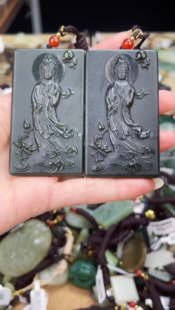 颈饰未镶嵌和田玉1