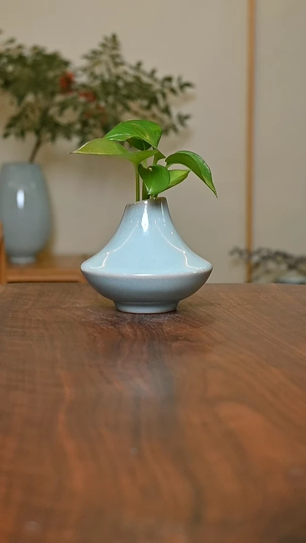 青山瓶 天青 微瑕 无款