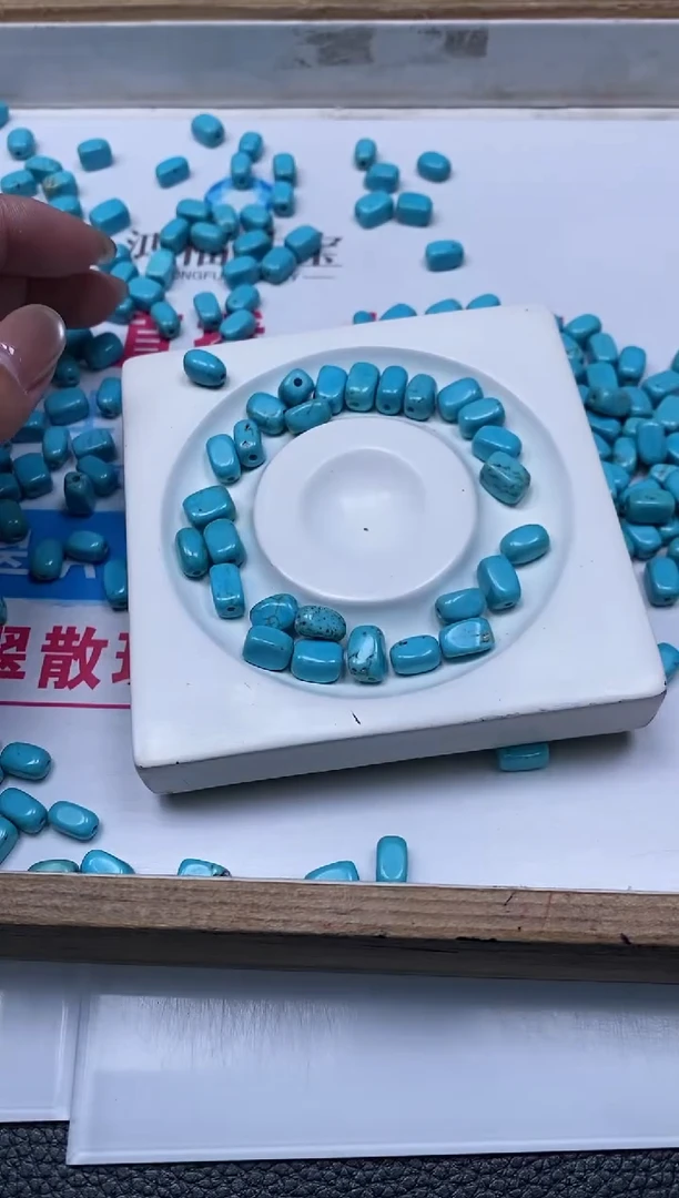 手饰玛瑙未镶嵌D892 高瓷蓝 随型 20个12元