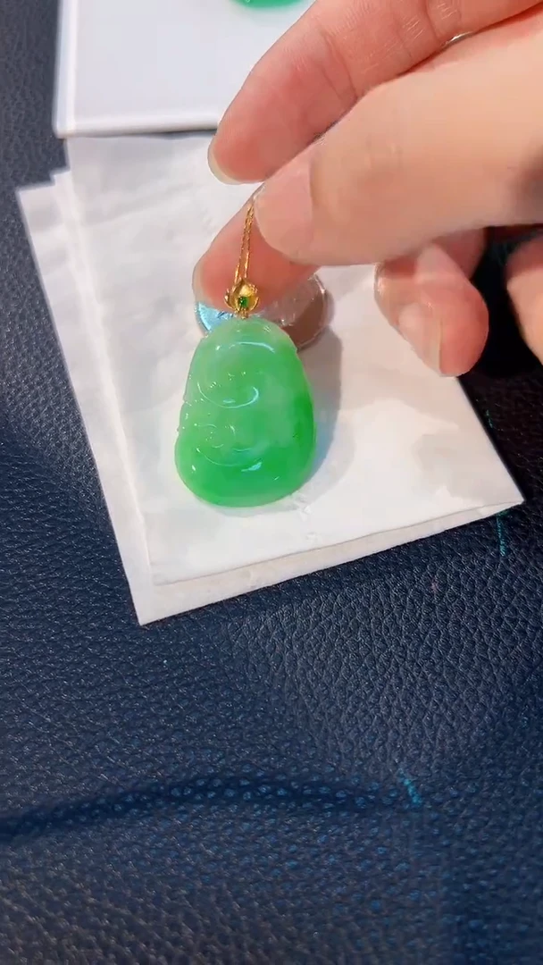 翡翠18K金镶嵌颈饰缅料A货/支持复检/一件