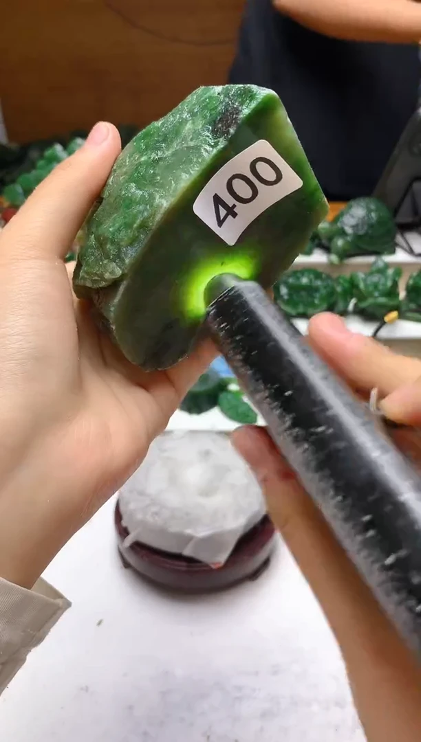 未镶嵌和田玉（碧玉）珠宝半成品1