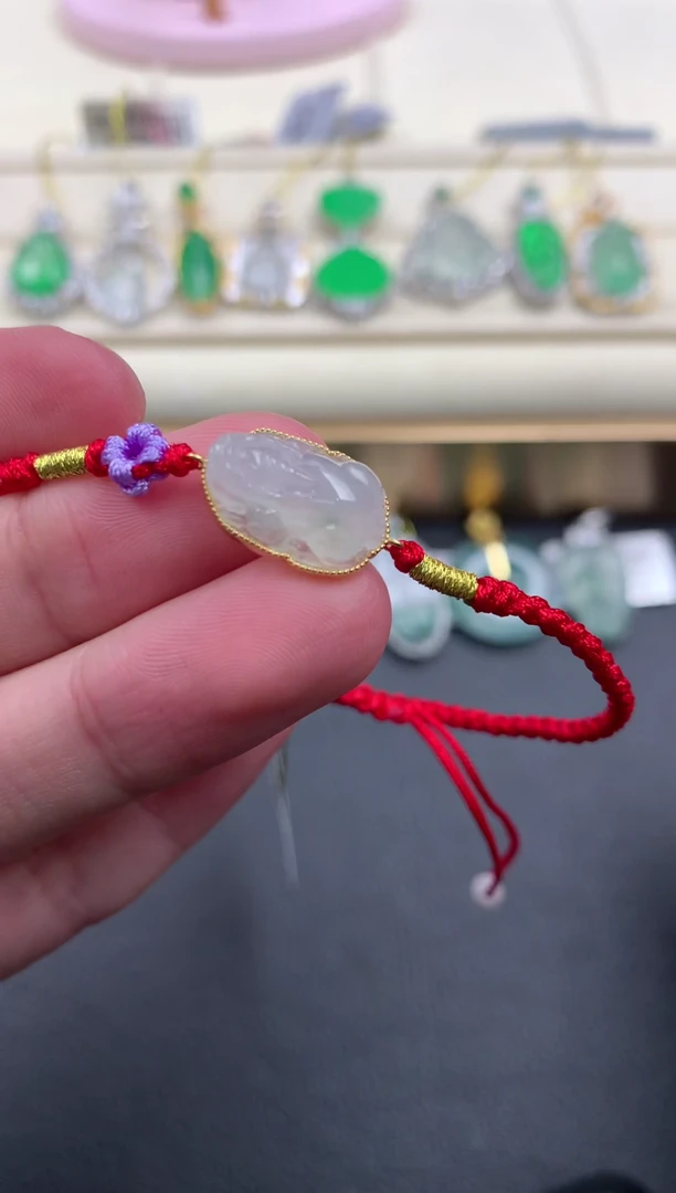 【闪购商品】翡翠颈饰18K金镶嵌D898