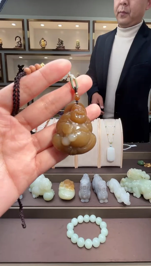 颈饰未镶嵌和田玉苏