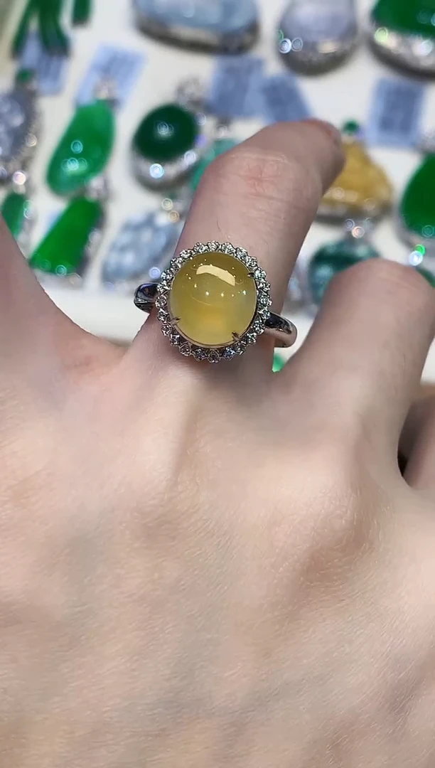 18K金镶嵌戒指翡翠LSR