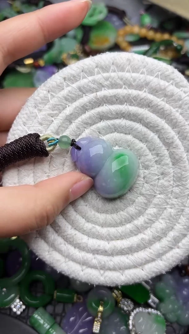 颈饰未镶嵌翡翠缅甸翡翠吊坠