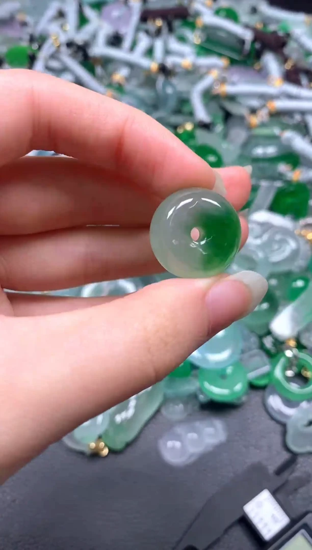 甄选精品（吊坠加扣头）92