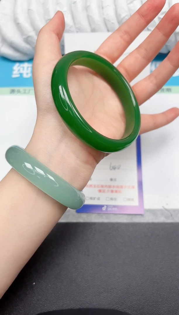未镶嵌手镯石英质玉58-6364