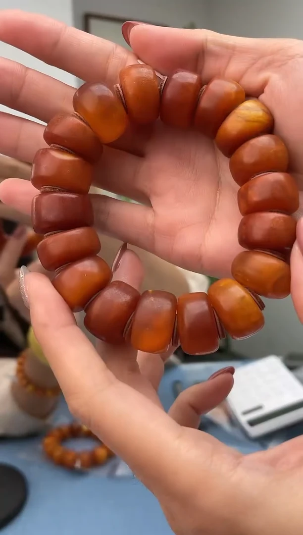 未镶嵌蜜蜡珠宝奇石050微瑕，假一罚十多样性发其一