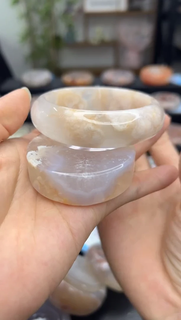 【闪购商品】石英质玉手镯未镶嵌A156(58圈赠送镯心)