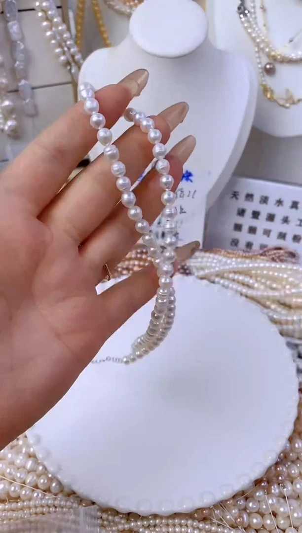 淡水珍珠未镶嵌颈饰H42