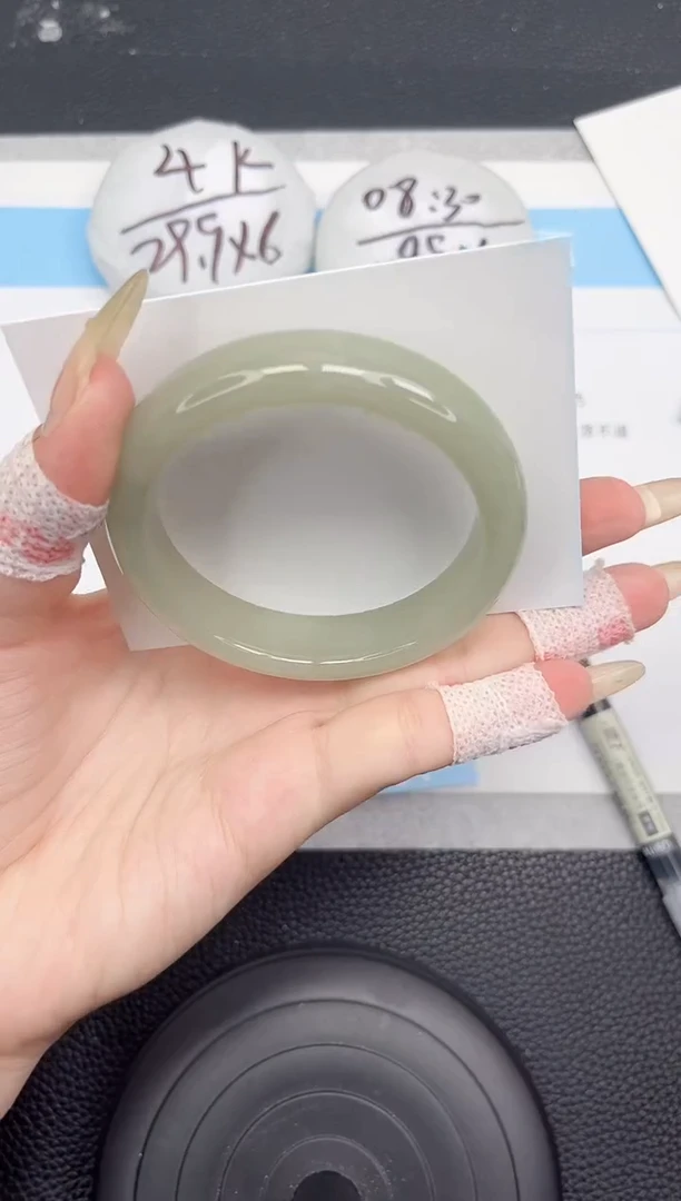 石英质玉手镯未镶嵌67-54.2