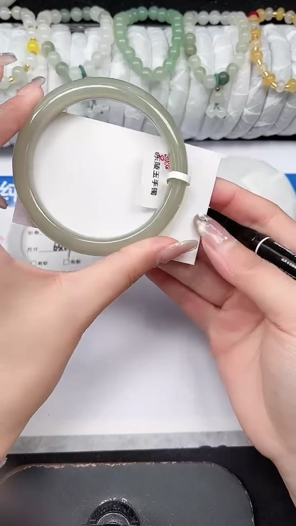 未镶嵌手镯石英质玉185-61/62