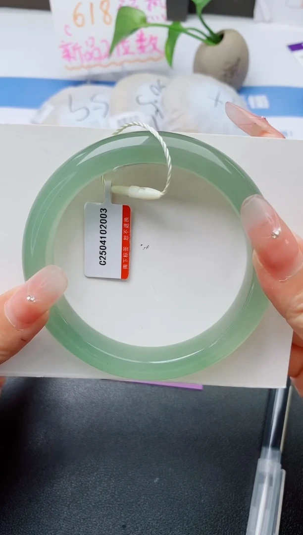 石英质玉手镯未镶嵌w193-DA