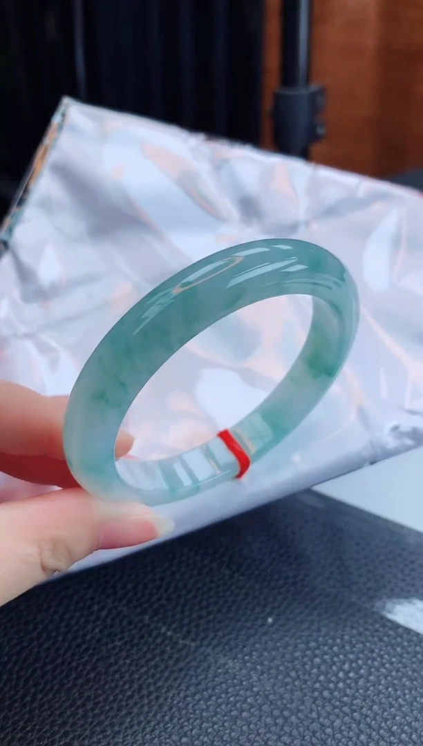 【闪购商品】翡翠手镯未镶嵌缅甸天然翡翠A货手镯