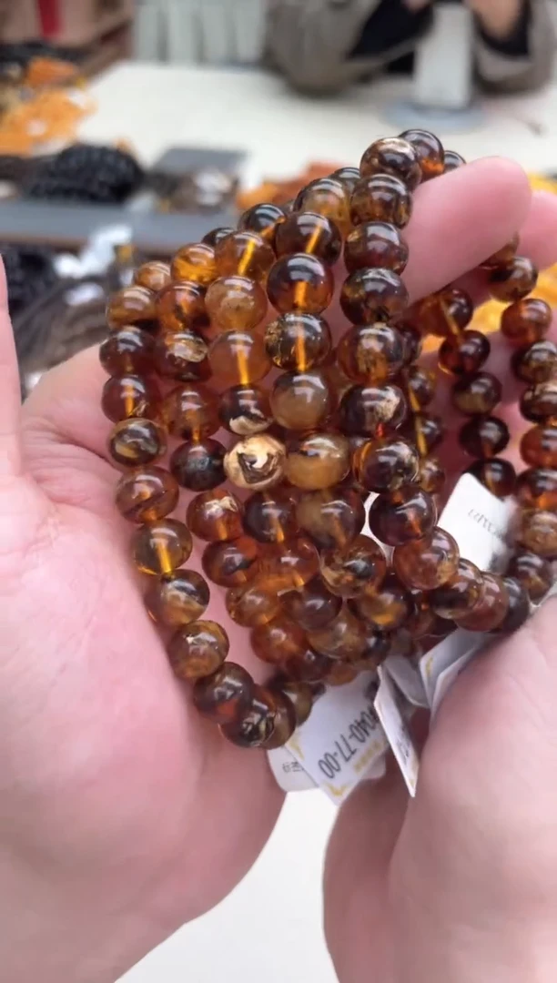 【闪购商品】琥珀裸石未镶嵌SC2025021506多样性发其中一件